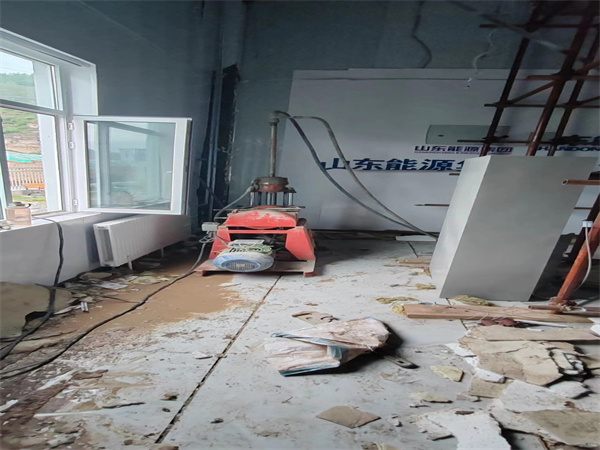 麦积地基基础下沉墙体裂缝加固注浆顶升施工